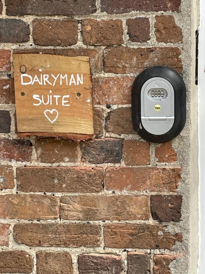 The Dairyman Suite Moreton  Ngoại thất bức ảnh